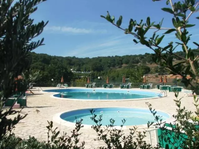 Hotelli Agriturismo Monte Sacro