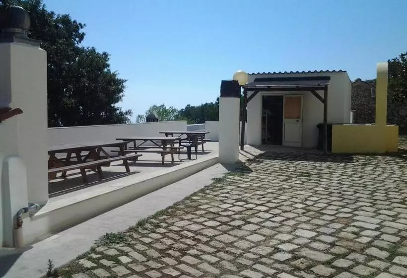 Hotelli Agriturismo Monte Sacro