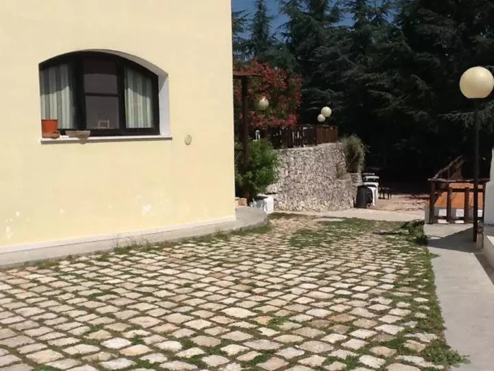Hotelli Agriturismo Monte Sacro