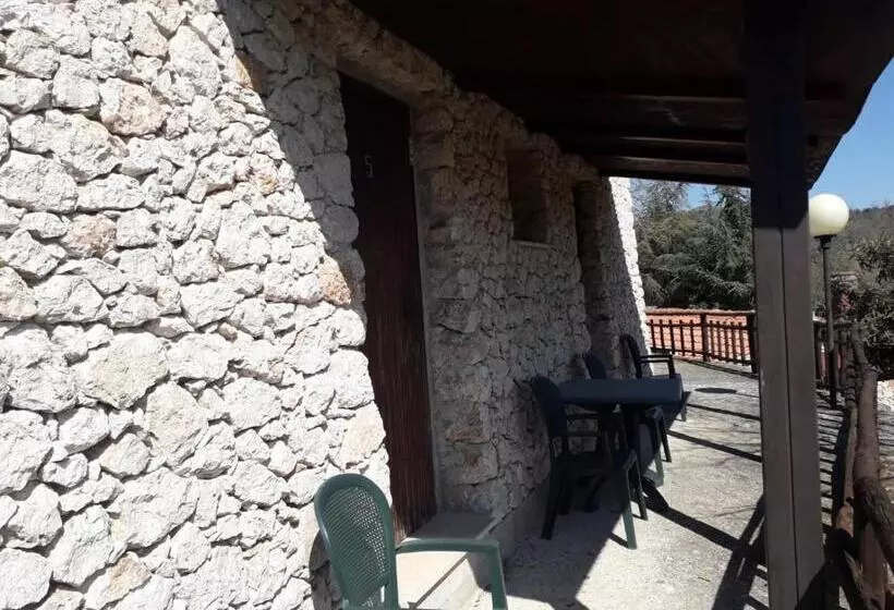 Hotelli Agriturismo Monte Sacro