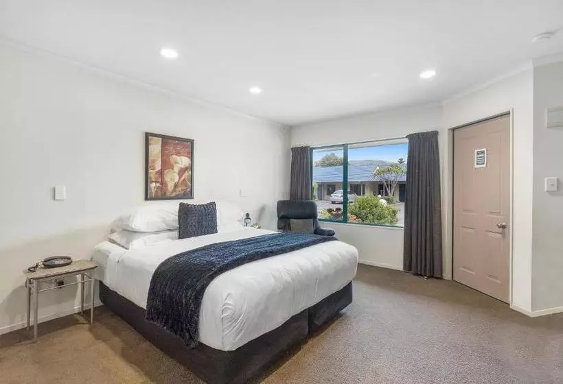 Motelli Belmont Motor Lodge