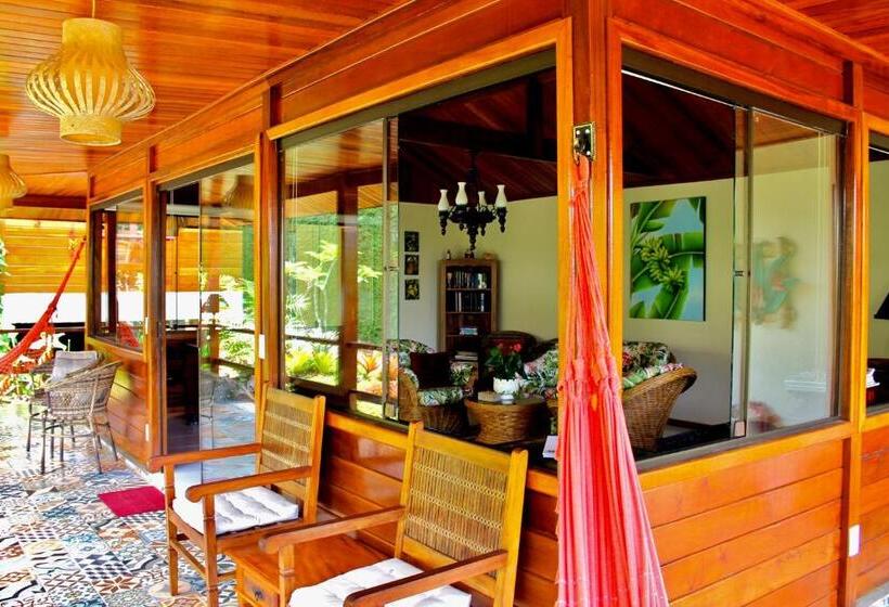 پانسیون Aratinga Inn