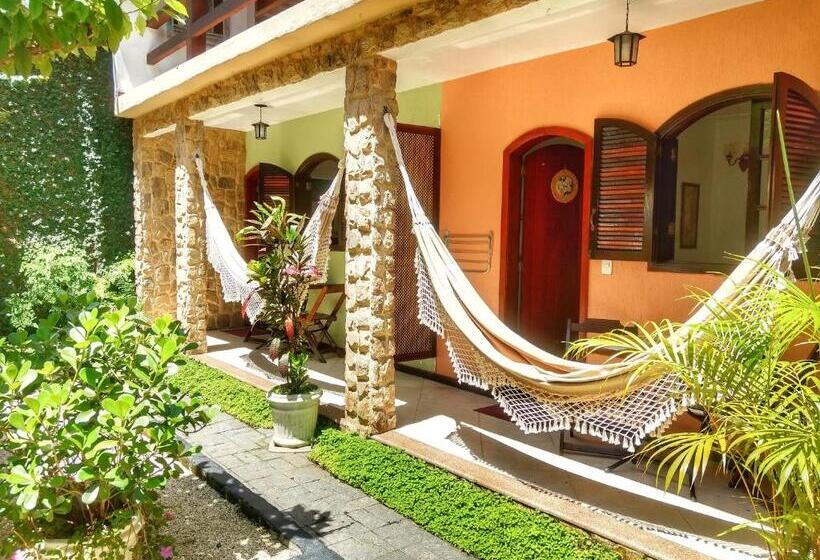 پانسیون Aratinga Inn