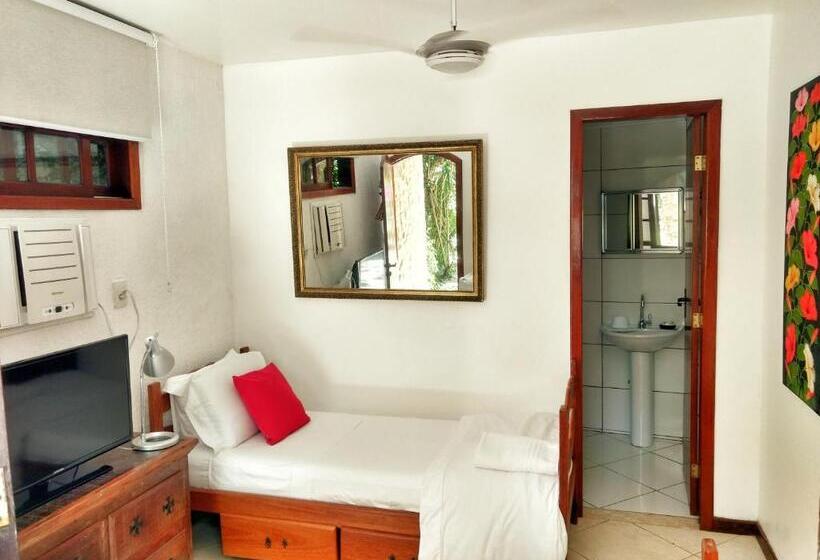 پانسیون Aratinga Inn