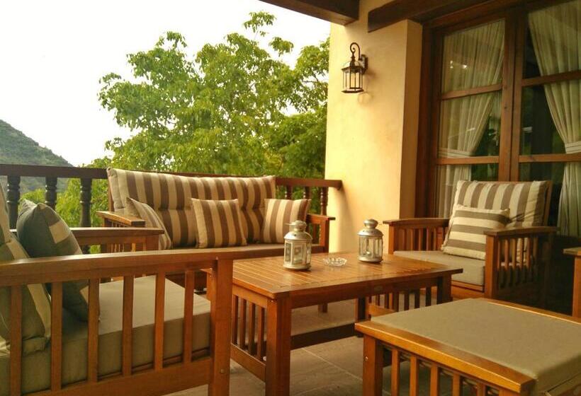 بنسيون Casa Fidela