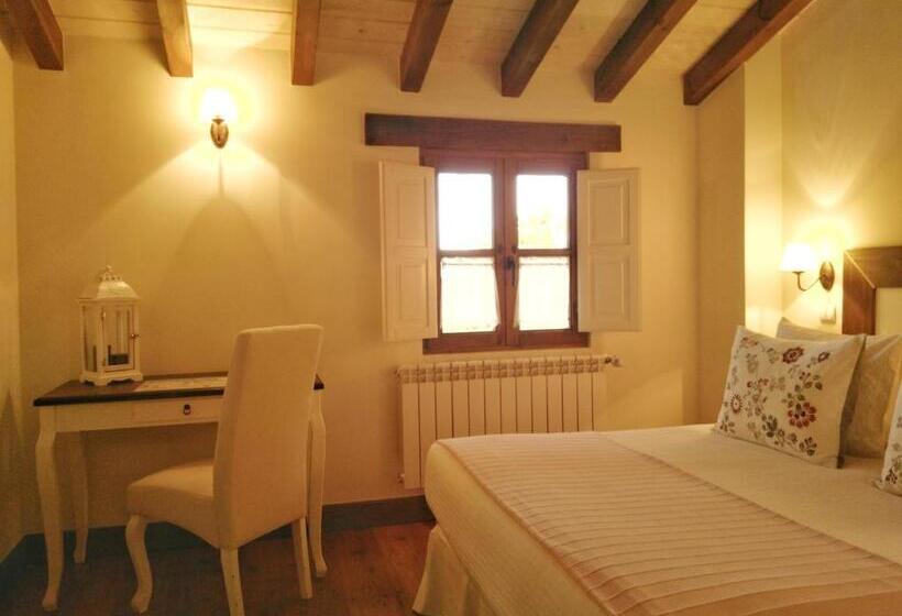 بنسيون Casa Fidela