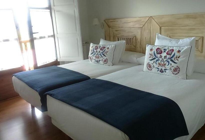 بنسيون Casa Fidela