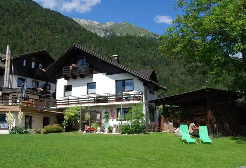 پانسیون Gästehaus Pernull