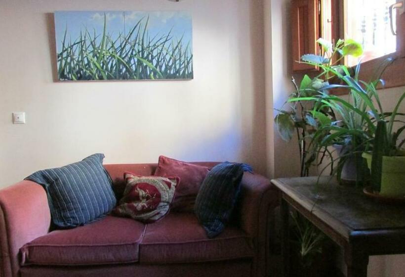 پانسیون Hostal De La Luz