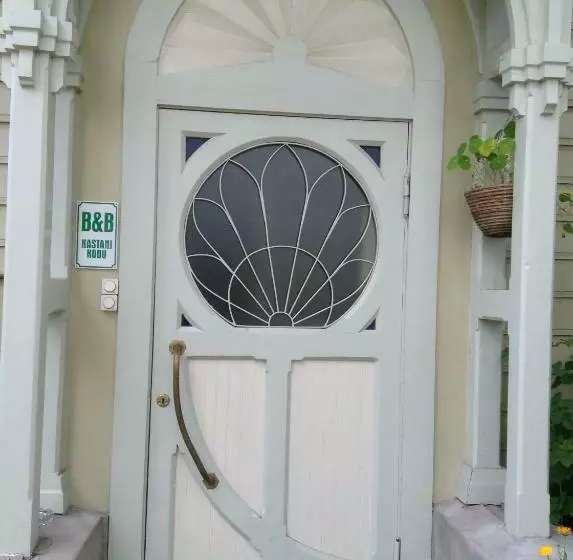 پانسیون Kastani Home Accommodation