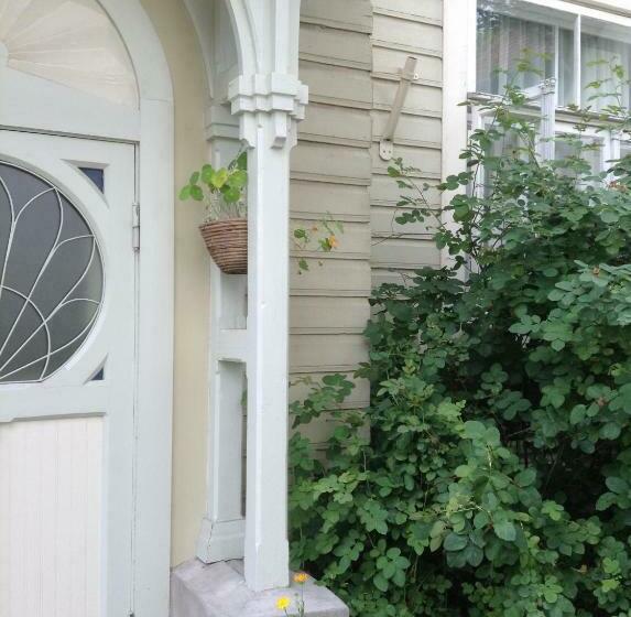 پانسیون Kastani Home Accommodation