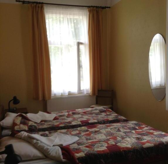 پانسیون Kastani Home Accommodation