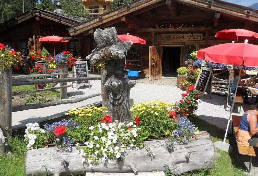 پانسیون Landgasthof Pfarrwirt