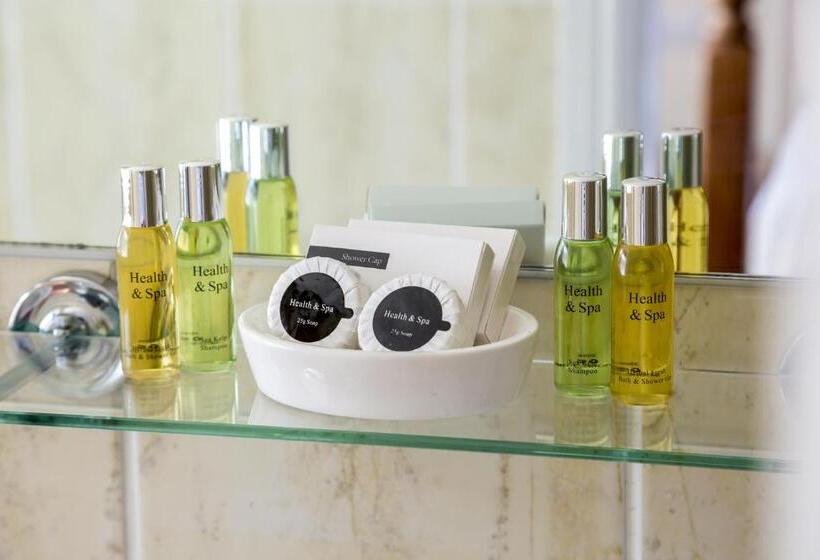 بنسيون Lobster Hall Room Only