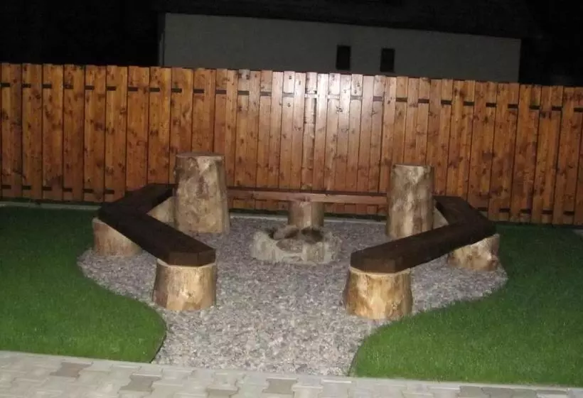 Majatalo Penzión Luka