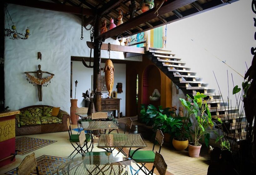 بنسيون Pousada Burundanga