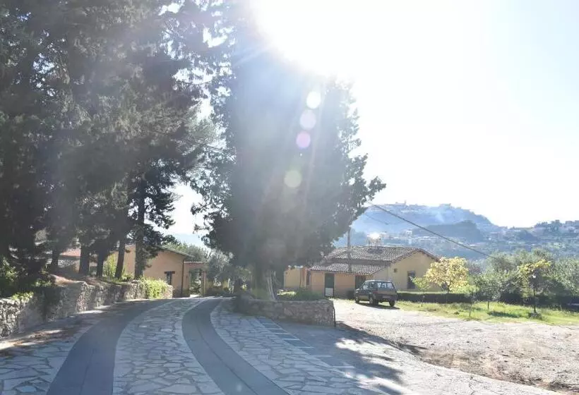 هتل Azienda Agrituristica Biologica Il Querceto