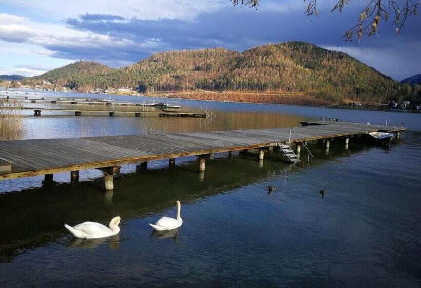 ホテル Erlebnisbauernhof Urak