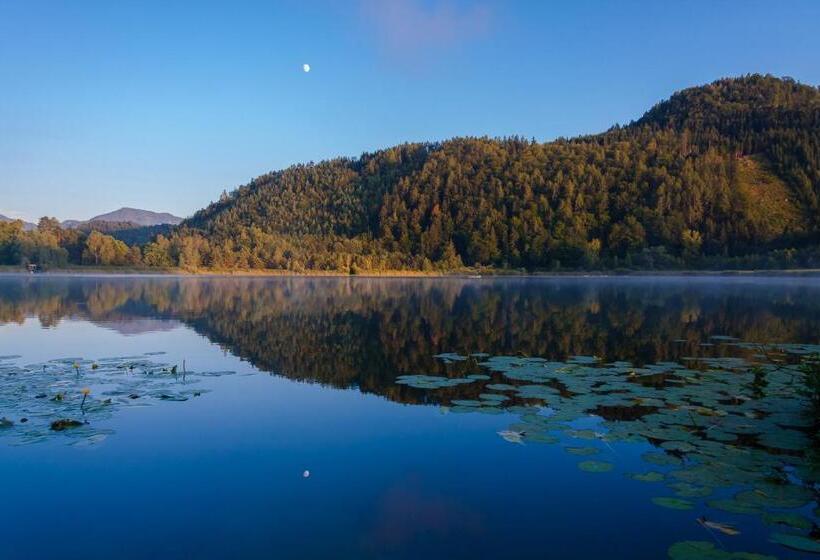 ホテル Erlebnisbauernhof Urak