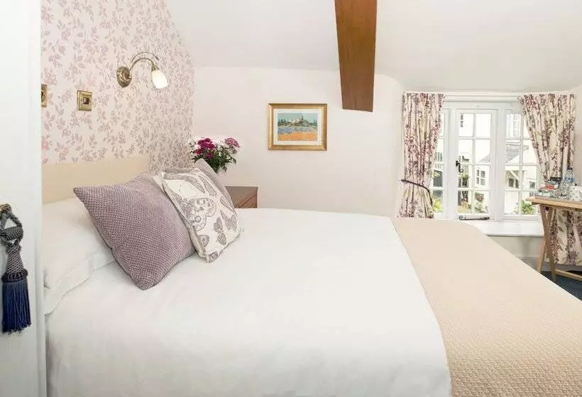 Majatalo Ammonite Lodge