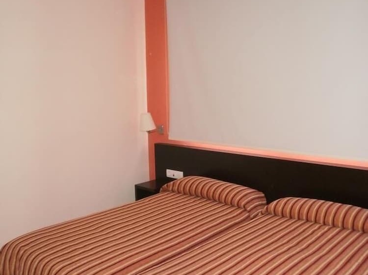 پانسیون Area De Servicio El Rebollar