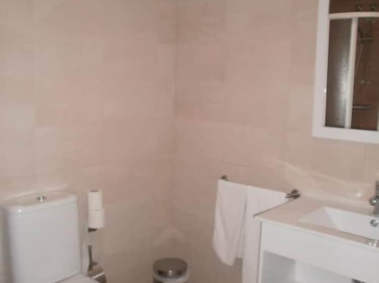 پانسیون Area De Servicio El Rebollar