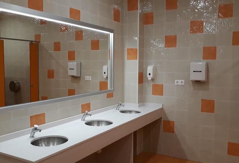 پانسیون Area De Servicio El Rebollar