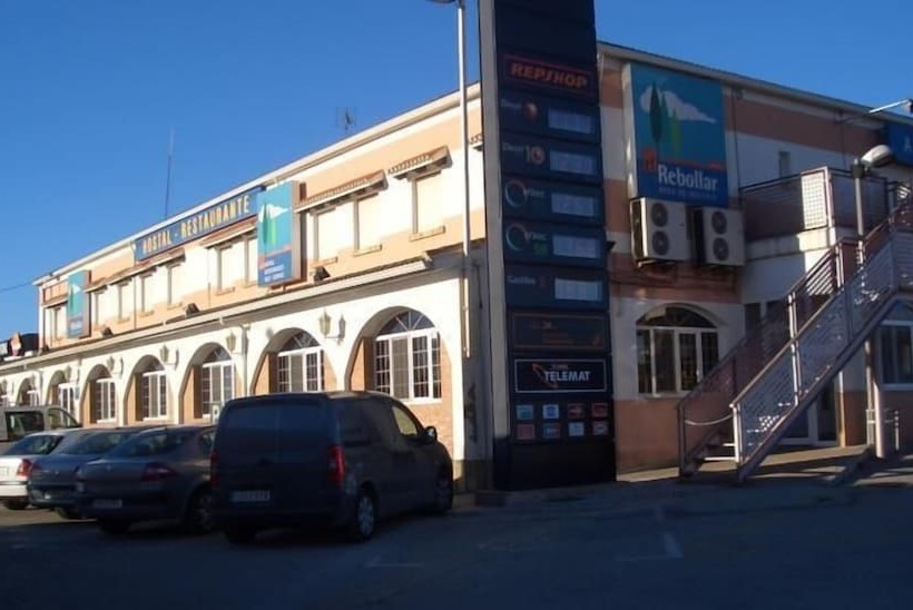 پانسیون Area De Servicio El Rebollar