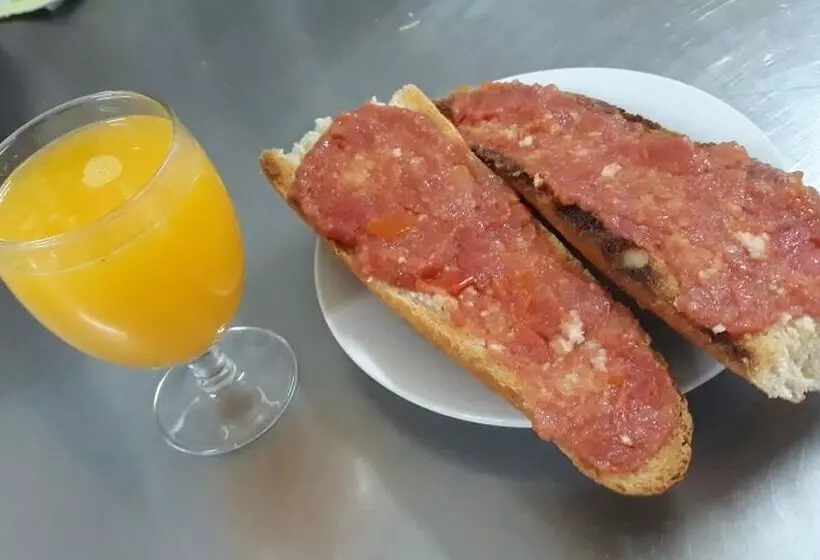 Majatalo Area De Servicio El Rebollar