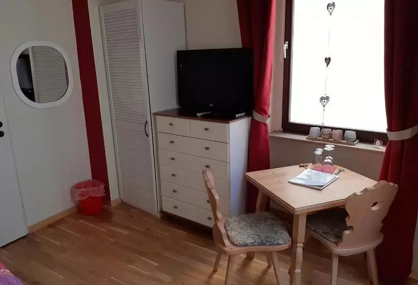 ペンション Gästehaus Sabine