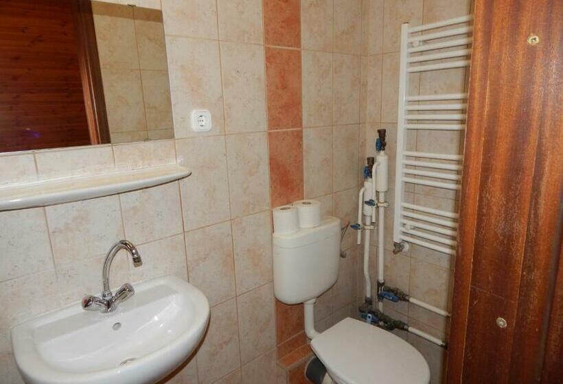 پانسیون Kálvin Vendégszobák