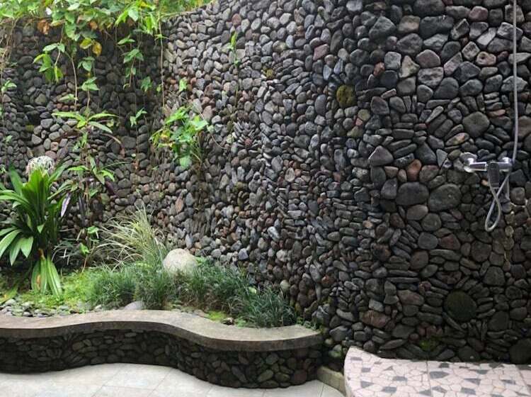 膳宿费 Nirarta Center For Living Awareness