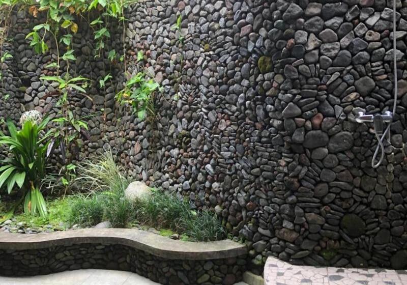 膳宿费 Nirarta Center For Living Awareness