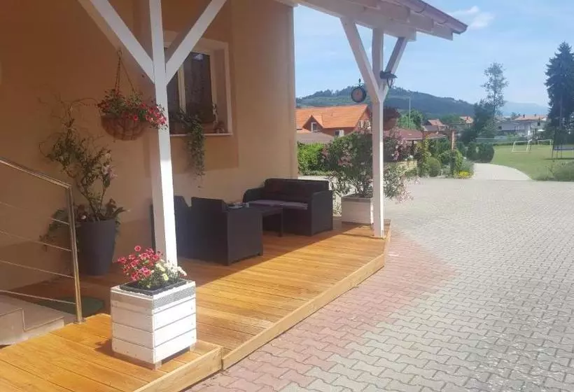 Majatalo Penzion Mirabel