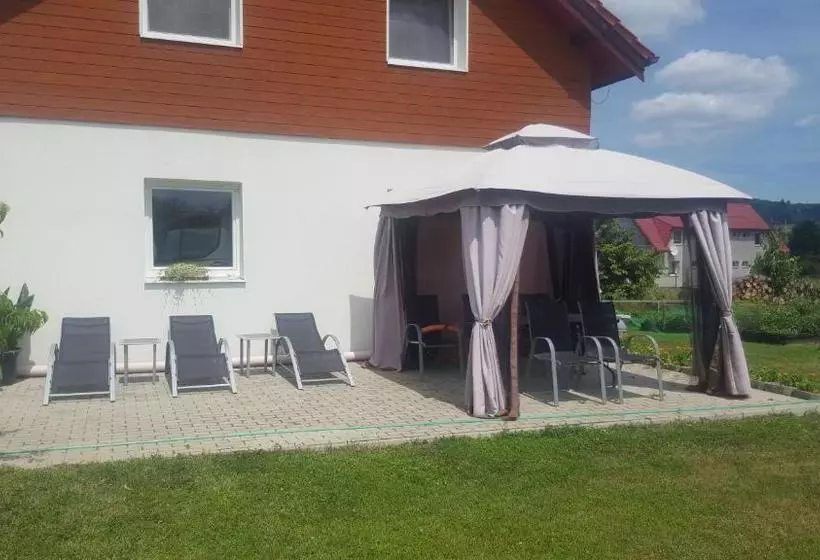 Majatalo Penzion Mirabel