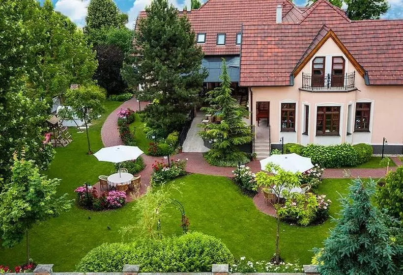 پانسیون Villa Rosa