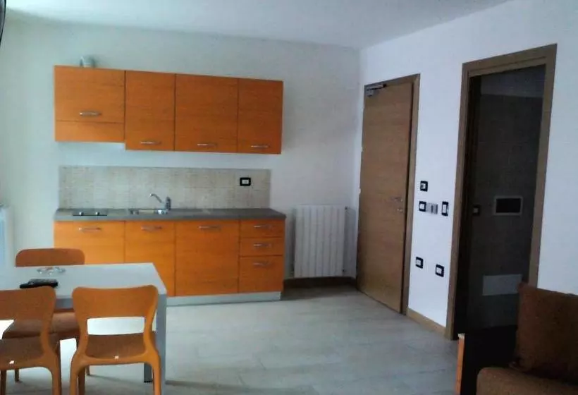 Residence Acero Rosso