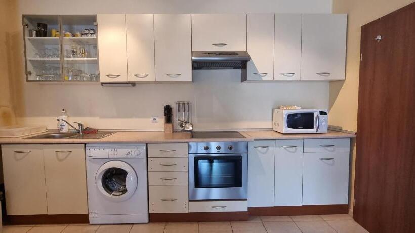 Top Lodge Apartments