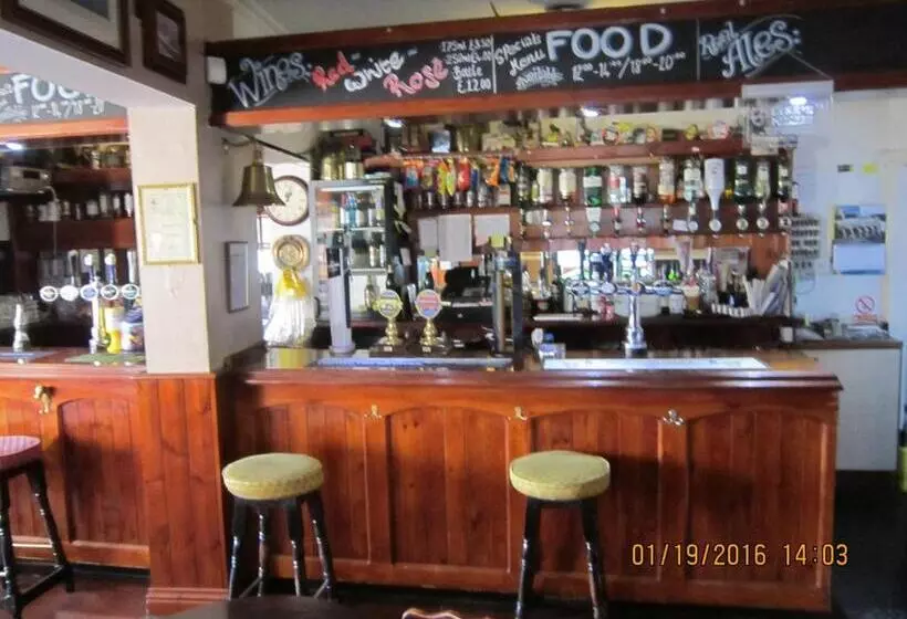 ユースホステル Queen Mary Inn