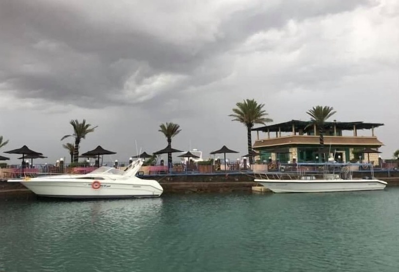 Dolphin Beach Resort