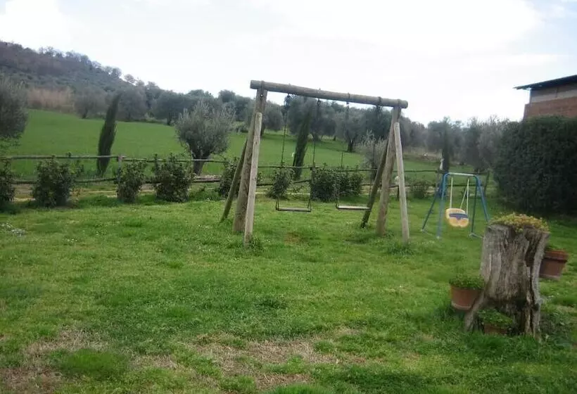 ホテル Agriturismo Casa Fibbianello