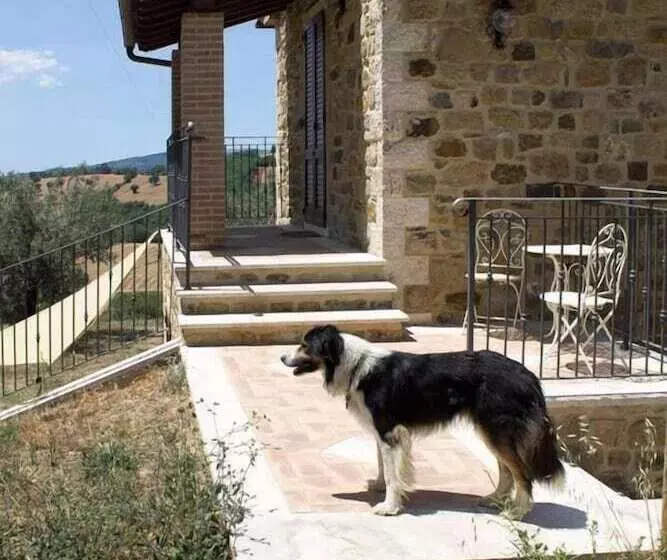 ホテル Agriturismo Casa Fibbianello