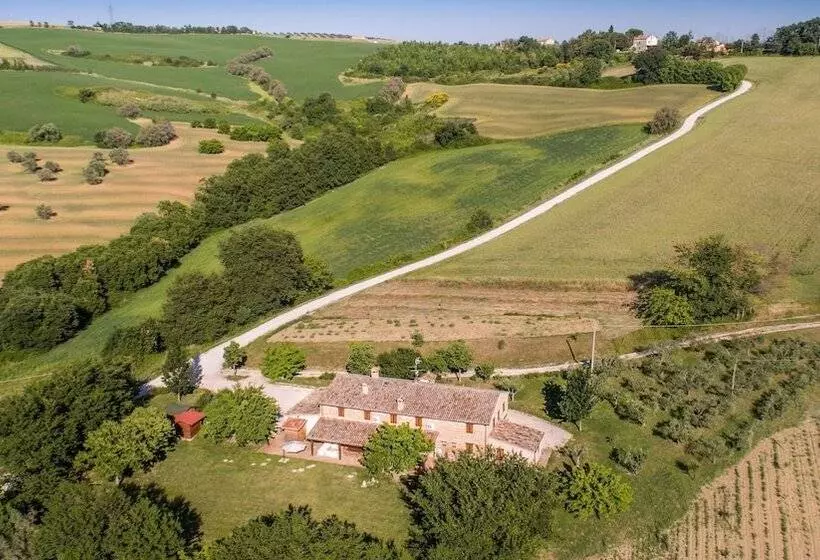 Hotelli Casale Talevi