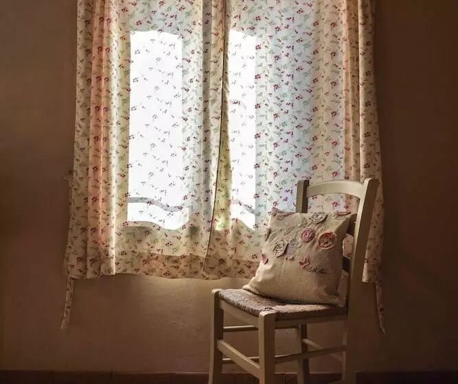 Hotelli Casale Talevi