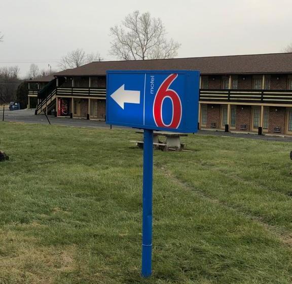 Motel 6 Shartlesville, Pa
