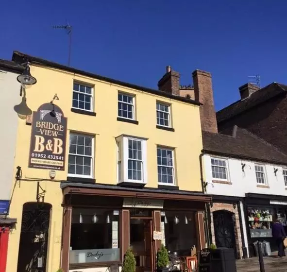 Majatalo Bridge View Guest House