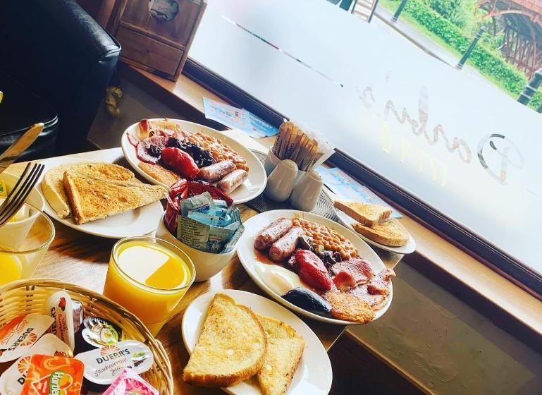 بنسيون Bridge View Guest House