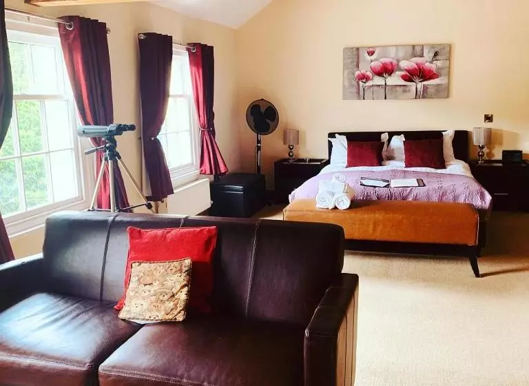 Majatalo Bridge View Guest House