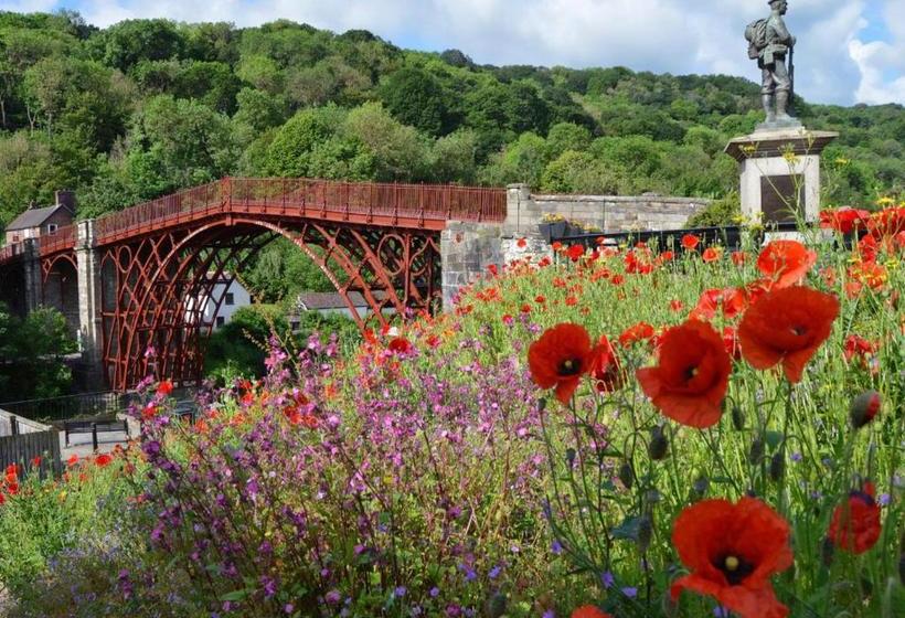 بنسيون Bridge View Guest House