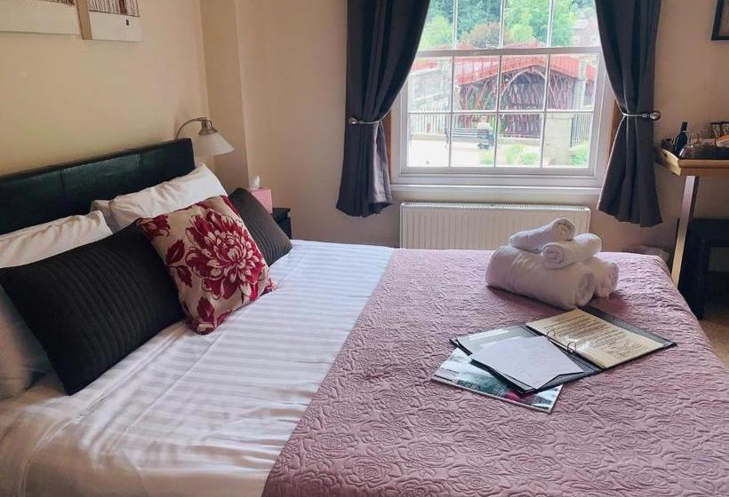 بنسيون Bridge View Guest House